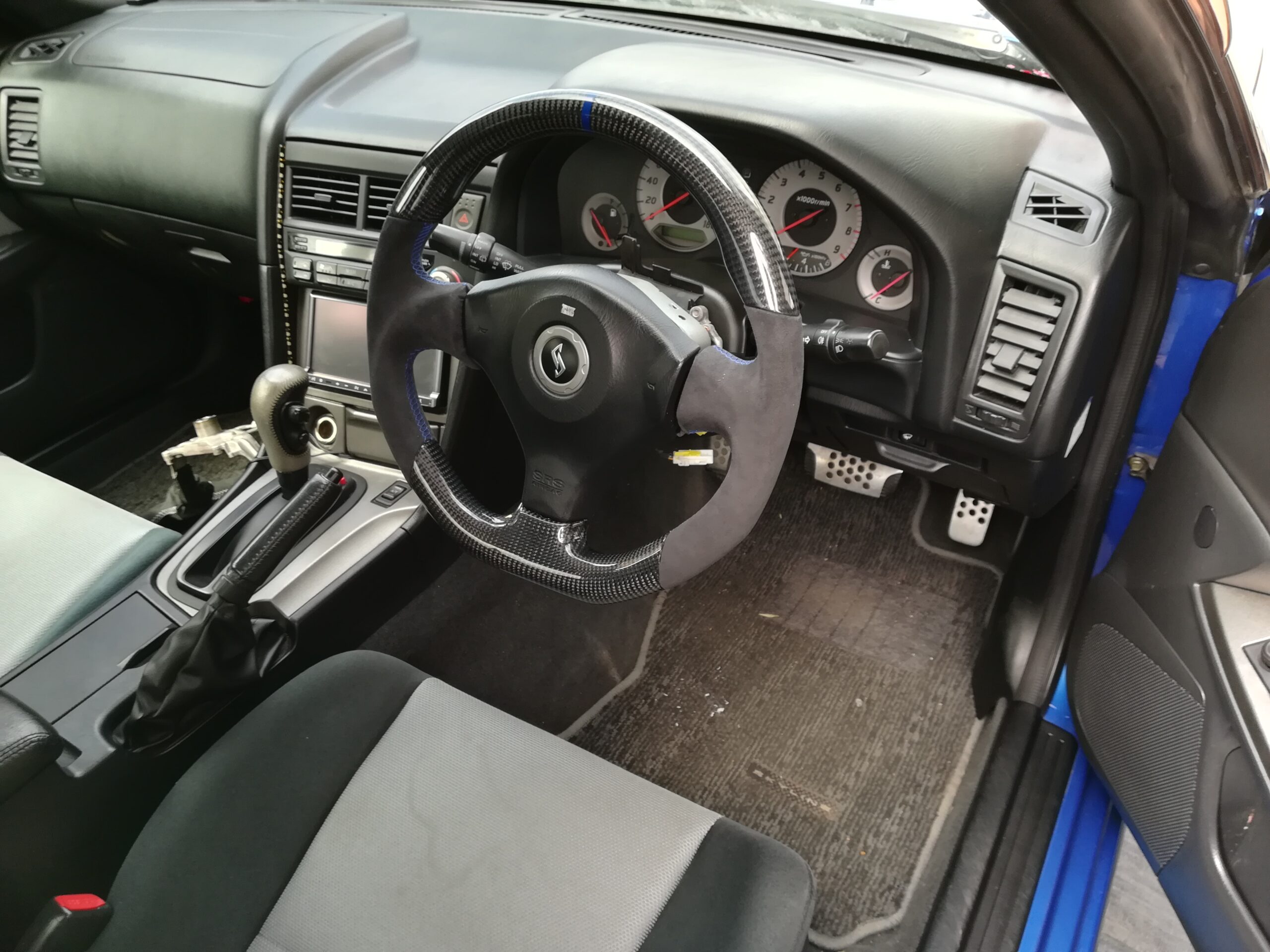 カスタムステアリング - GRID Racing JAPAN